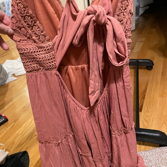 New with tags open back dress - Picture 2 of 4